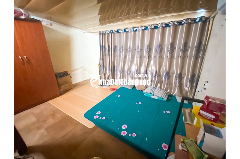 Bán nhà gấp Ngõ 156 Tam Trinh,Hoàng Mai - Diện tích 36m2 - Ôtô đỗ cửa cách 15m - Ngõ thông - Có sân để xe - 1,7 tỷ